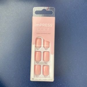 NWOT imPRESS Color Press-On Manicure